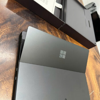 Surface Pro 11 Black 3