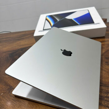 Macbook Pro 16 M1 Silver Box 9