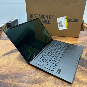 Asus Zenbook Q425 1