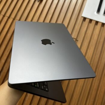 Macbook Pro 14 M3 Space Black 10