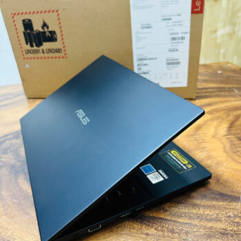 Asus Expertbook P2451f 5