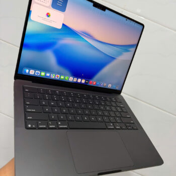 Macbook Pro 14in M5 4