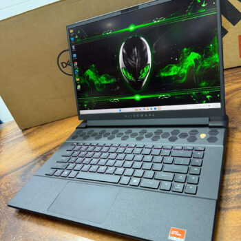 Dell Alienware M16 R1 Ryzen 9 7845hx 3