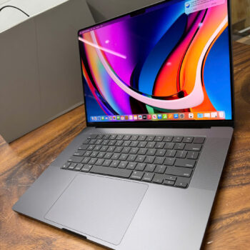 Macbook Pro 16 M4 New 9