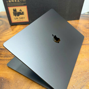 Macbook Pro 16 M4 Max 4