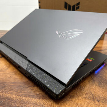 Asus ROG Strix G713PI (1)