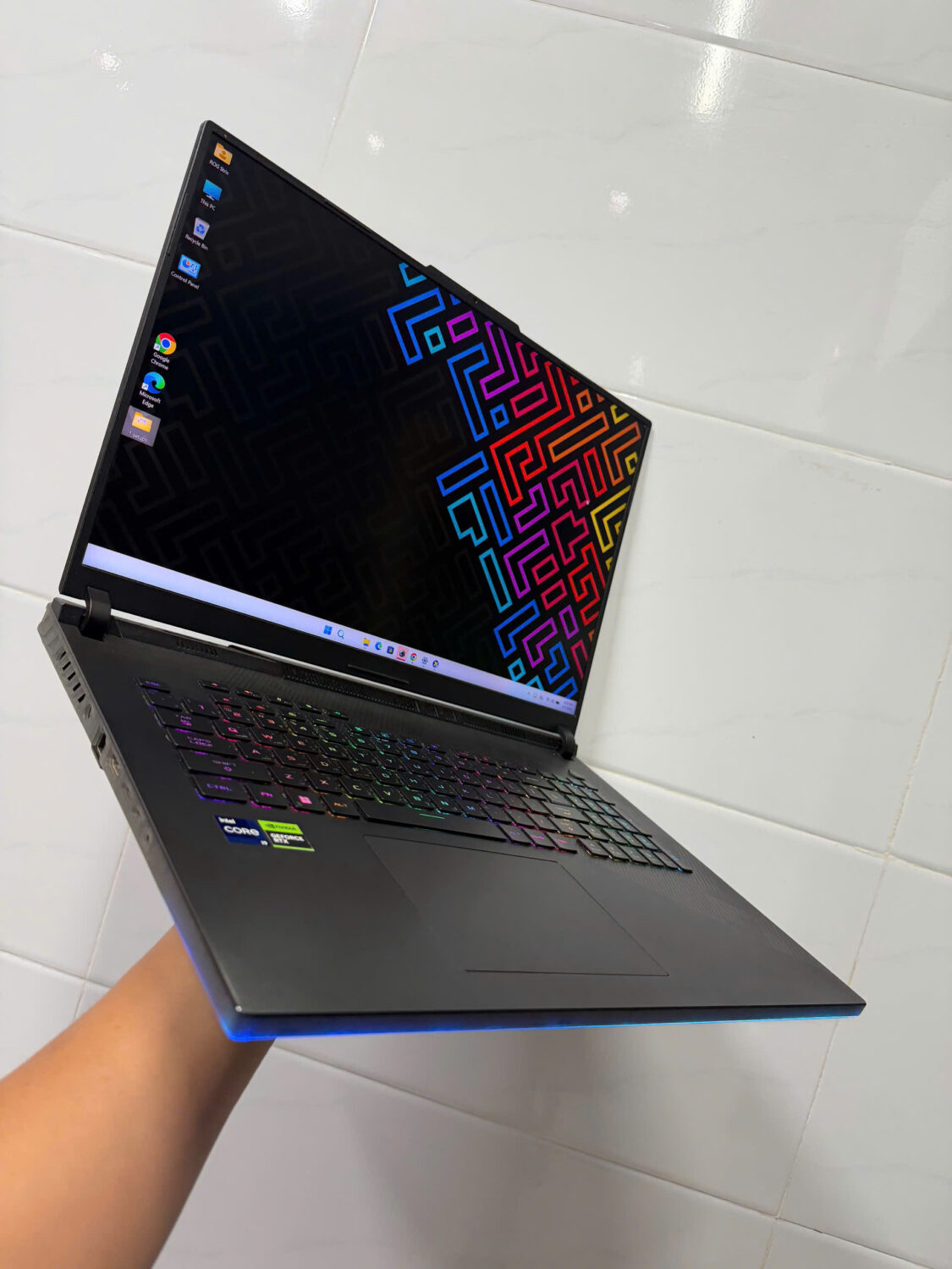 Asus Rog Strix Scar 18 (6)