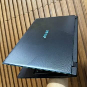 Asus VivoBook 15 X560UF (2)