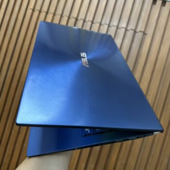 Asus Zenbook ux534 (2)