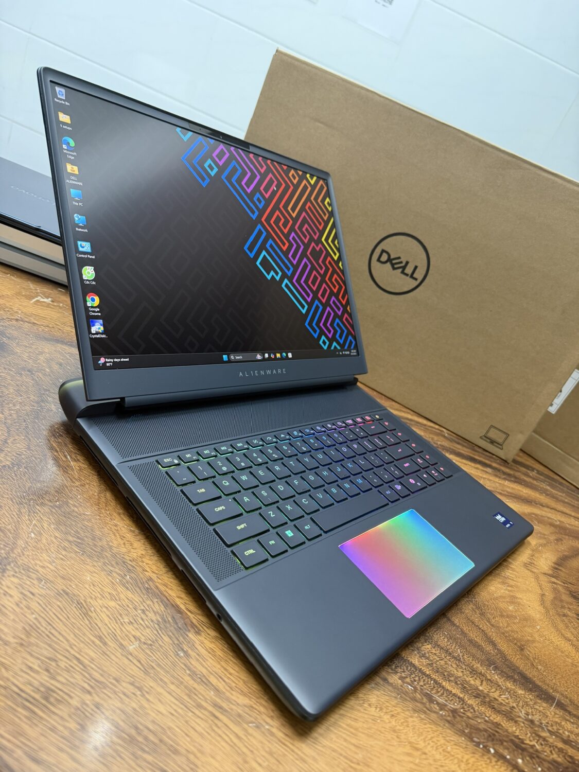 Dell Alienware 16 Area 51 (15)