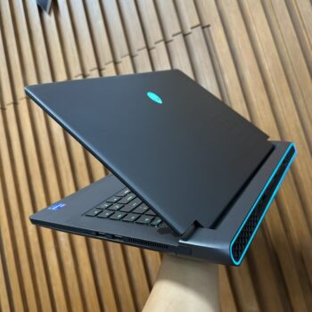Dell Alienware M15 R7 core i7 (2)