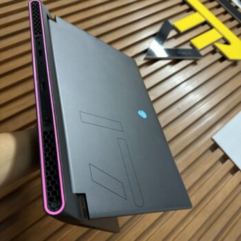 Dell Alienware M17 R5 AMD (11)