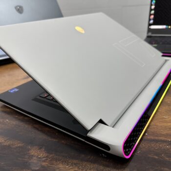 Dell Alienware X17 R2 (1)