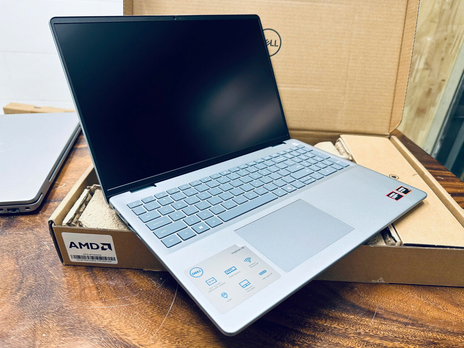 Dell Inspiron 5645 Ryzen 7 (2)