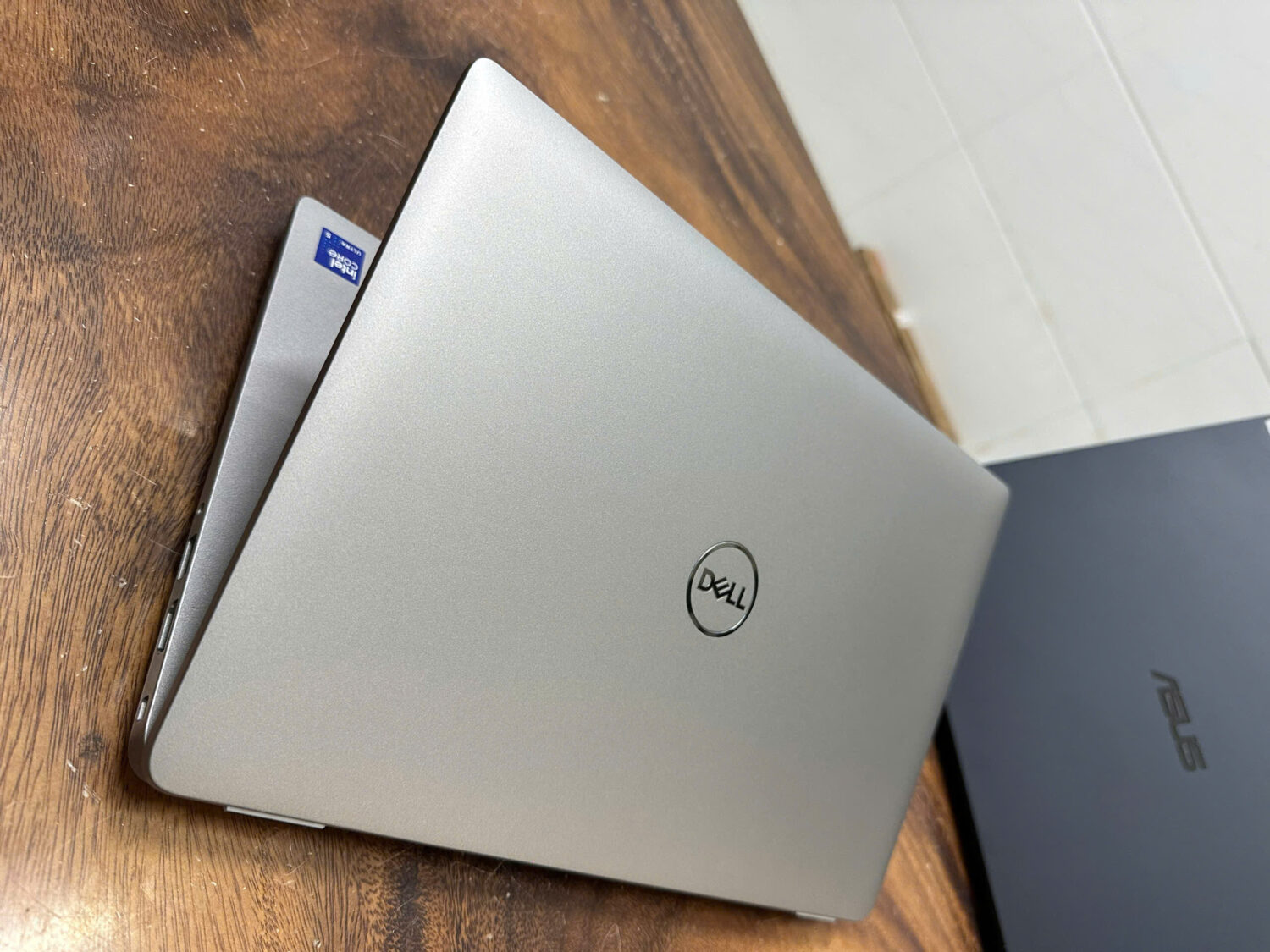 Thiết kế Dell Precision 3490 đạt tiêu chuẩn Quân Đội về độ bền