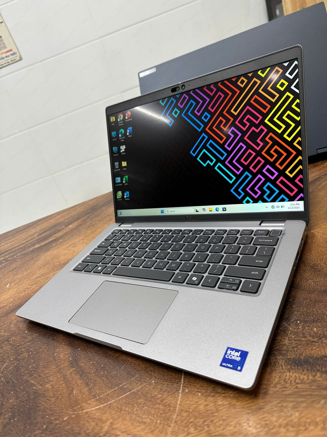 Trackpad Dell Precision 3490 hỗ trợ đa cử chỉ