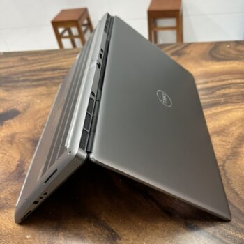 Dell Precision 7750 Xeon (3)