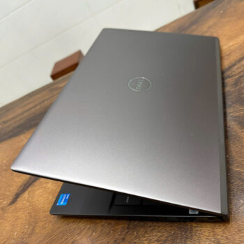 Dell Vostro 5502 (3)