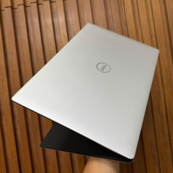 Dell Precision 5530 Xeon (3)