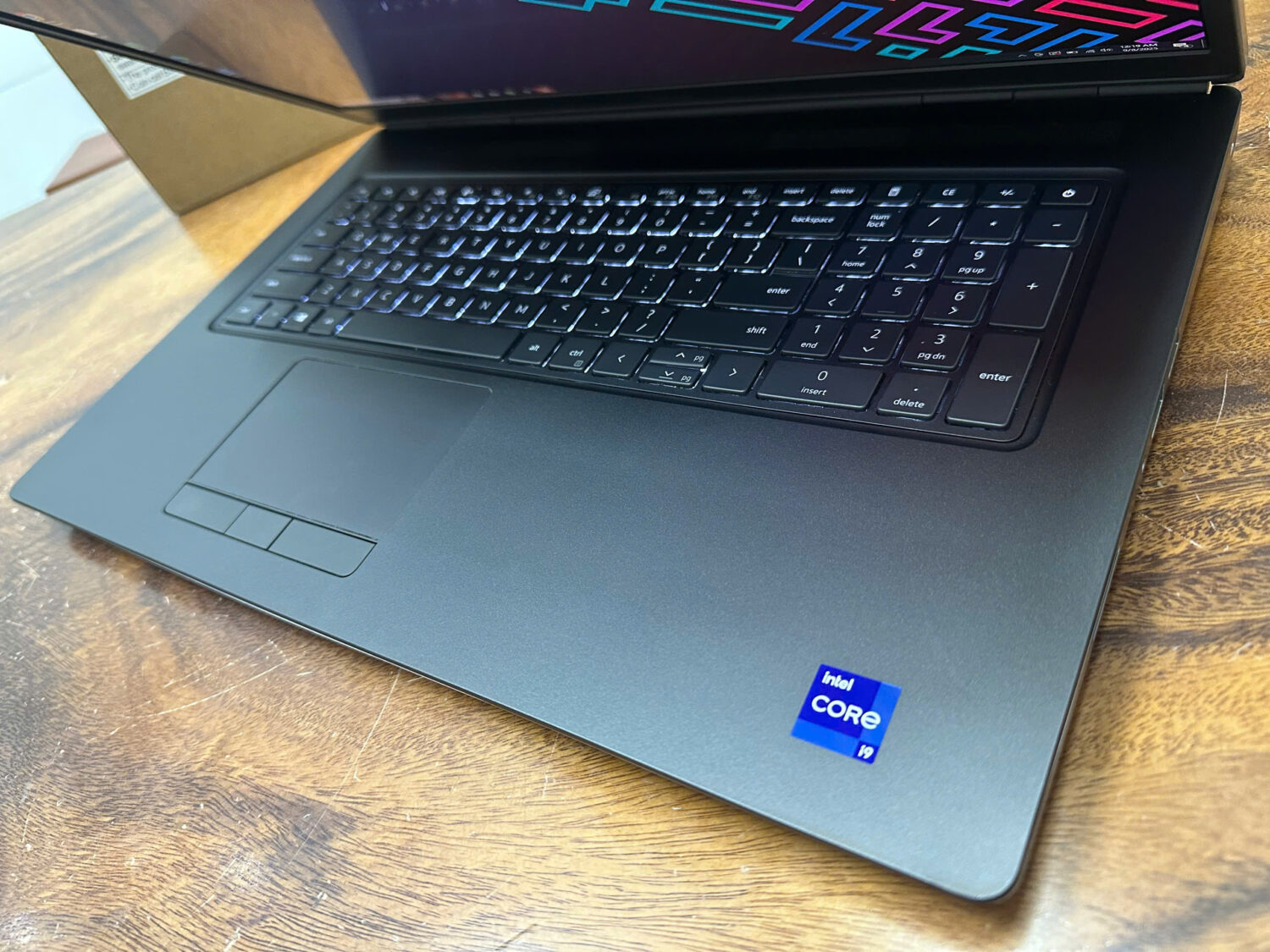 Dell Precision 7760 Core I9 (3)