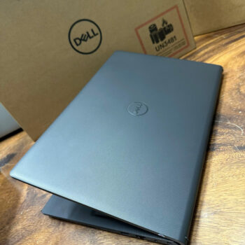 Dell Vostro 3520 I5 (6)