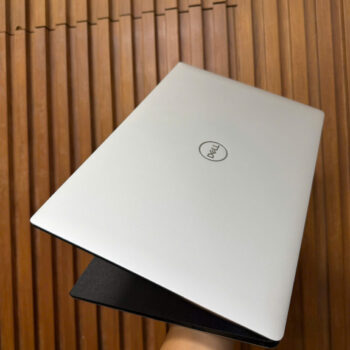 Dell Xps 9570 (1)