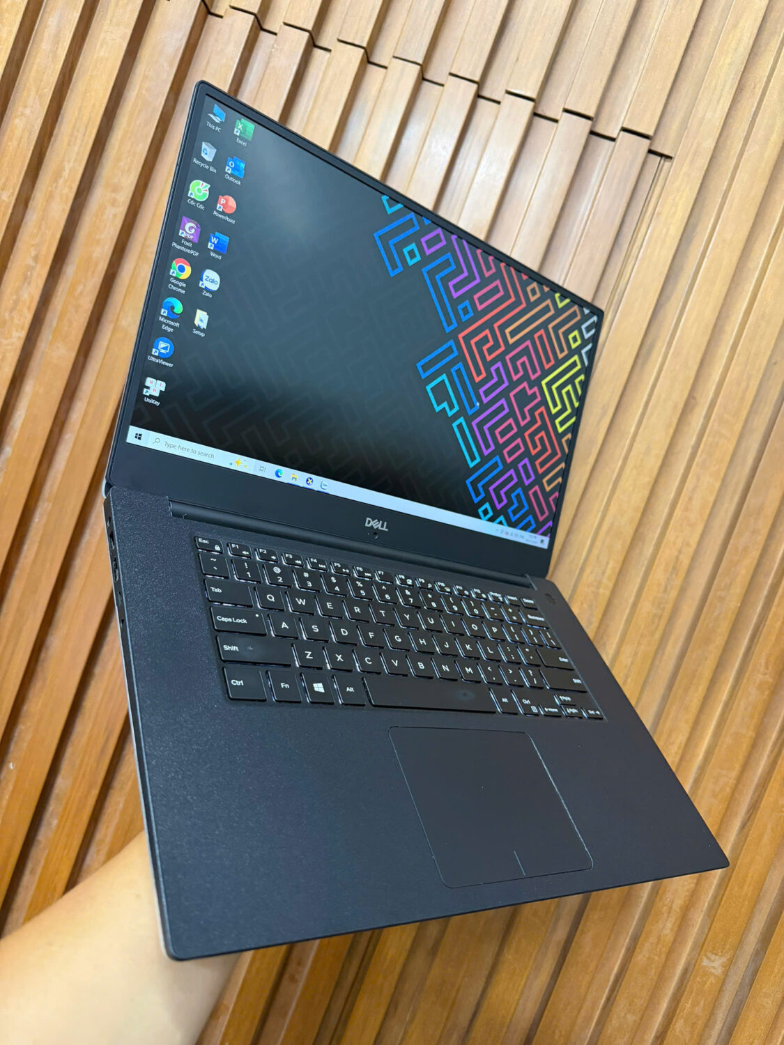 Dell Xps 9570 (2)