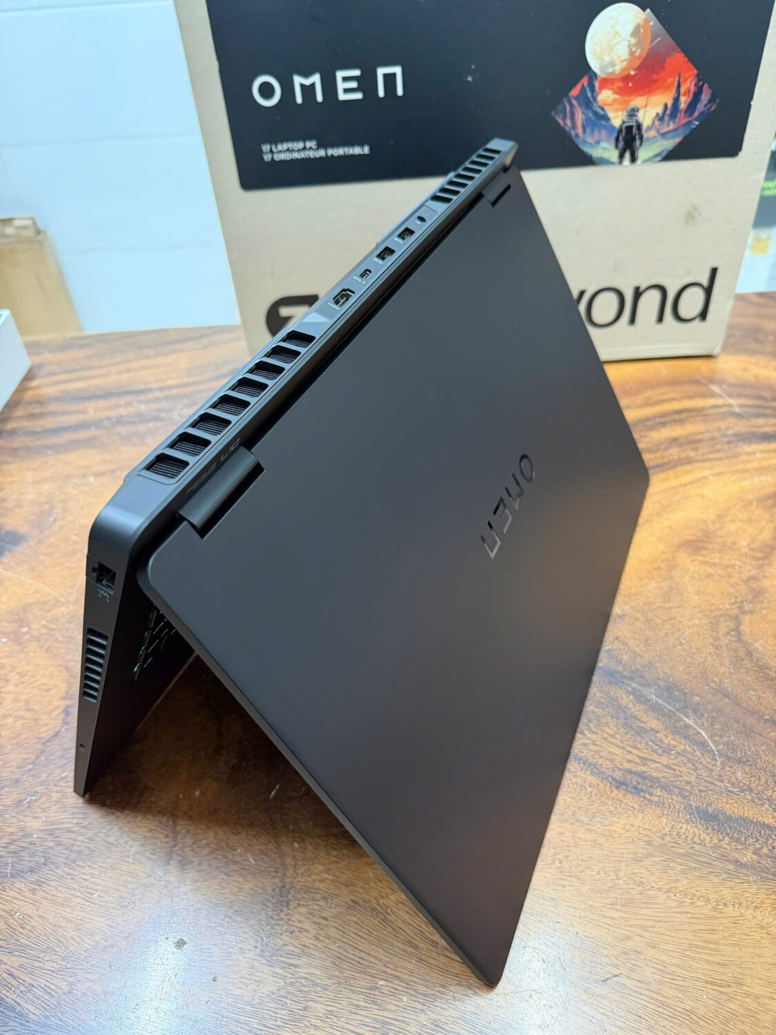 Hp Gaming Omen 17, Ryzen 7 (3)
