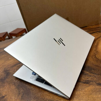 HP elitebook 860 G10 core i7 (6)
