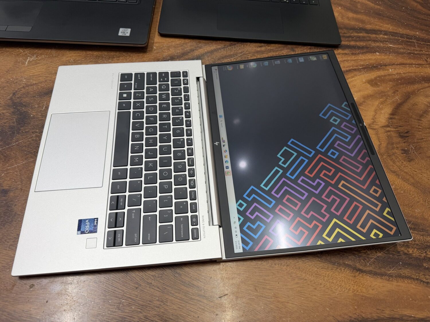Hp Elitebook 1040 G10 (6)