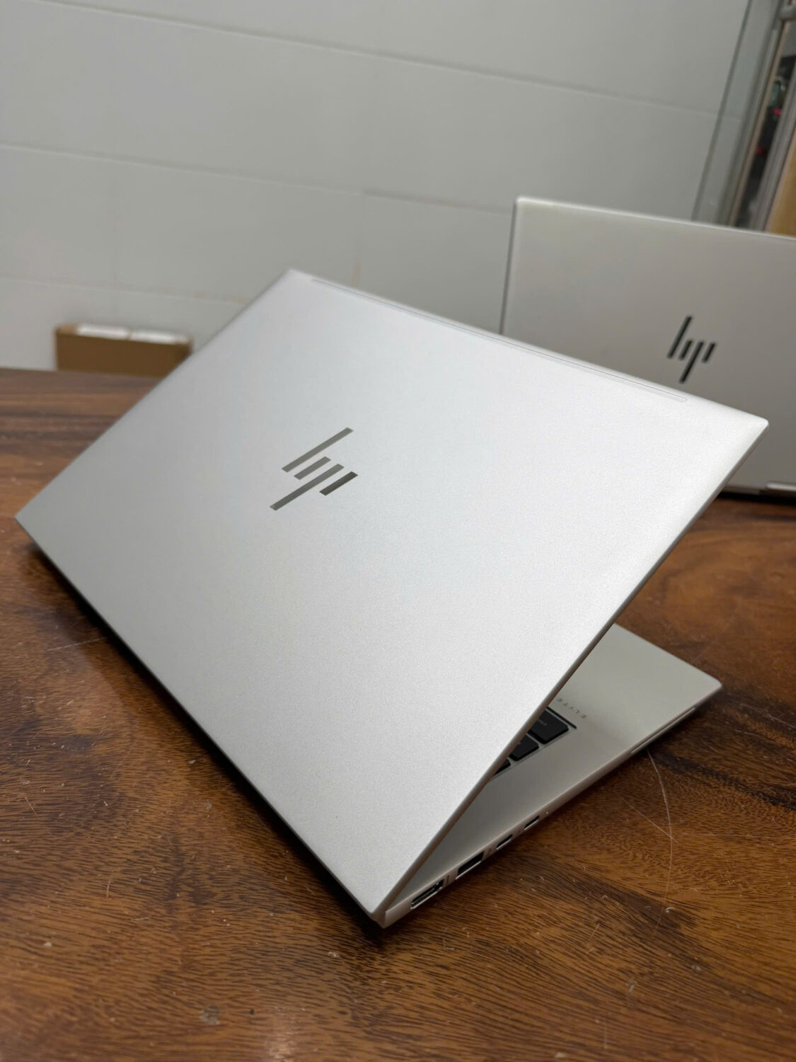 Hp Elitebook 845 G11 Ryzen 7 (2)