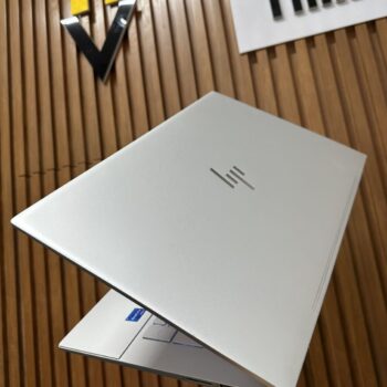 Hp envy 17t-cg100 4k (3)