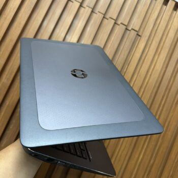 Hp zbook 15 G3 Xeon (1)