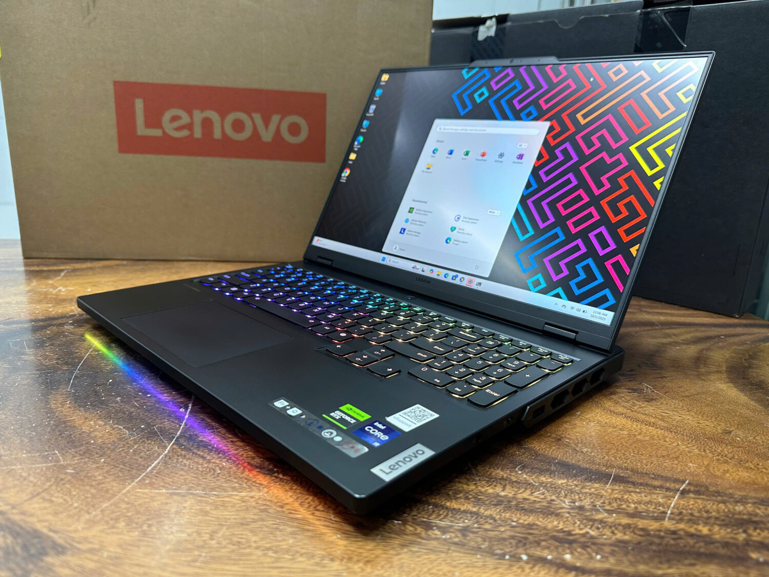 Legion Pro 7 16irx9h (3)