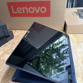 Lenovo Flex 5 14ABR8 (4)