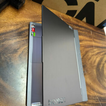Lenovo Legion 5 15ARP8 (9)