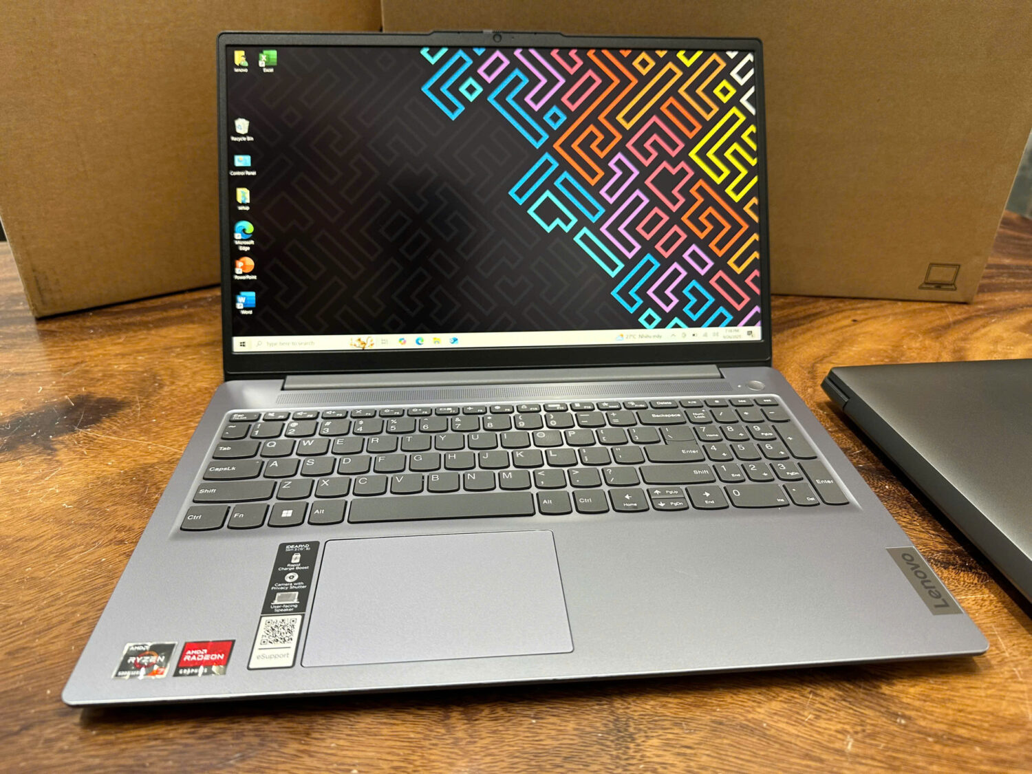 Lenovo Ideapad Slim 3 (2)