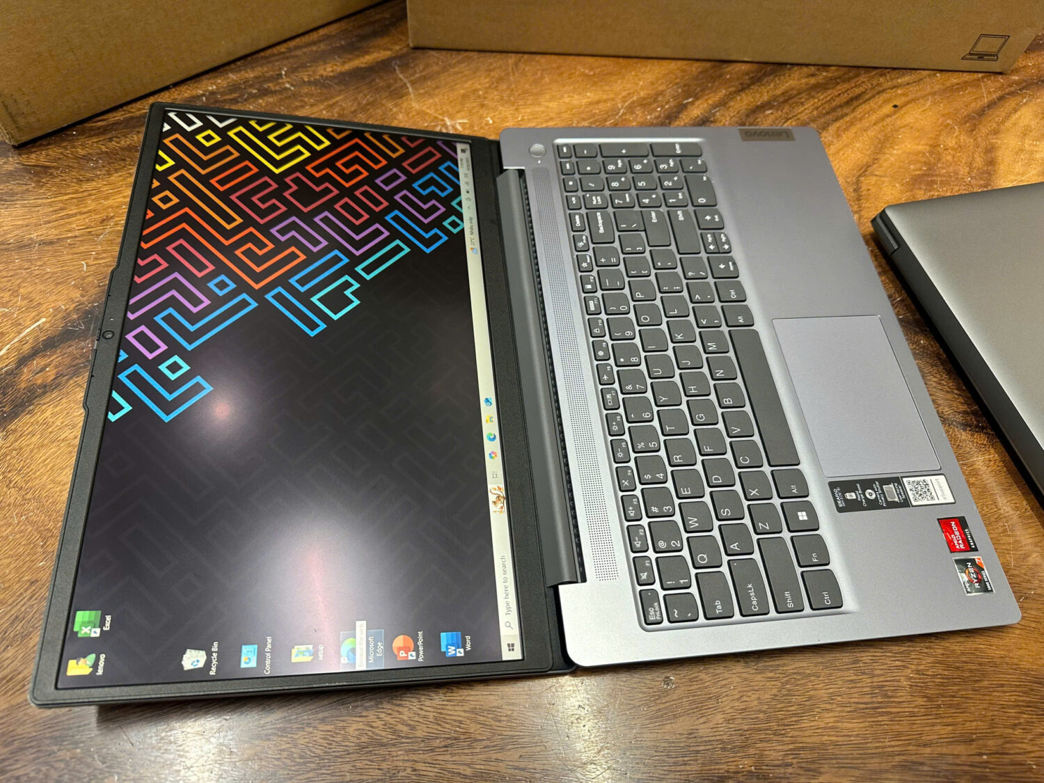 Lenovo Ideapad Slim 3 (5)