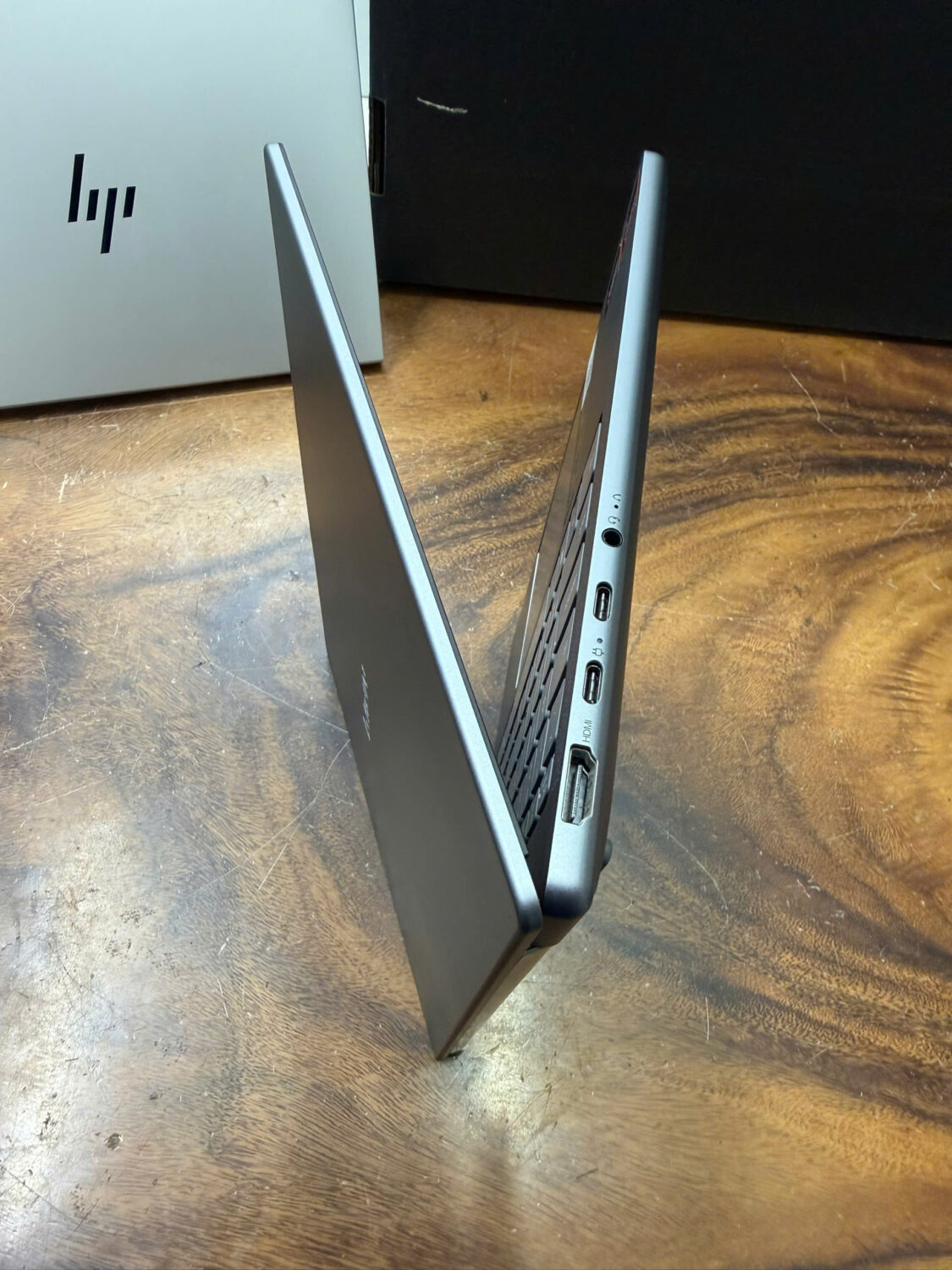 Lenovo Ideapad Slim 5 14akp10 (4)