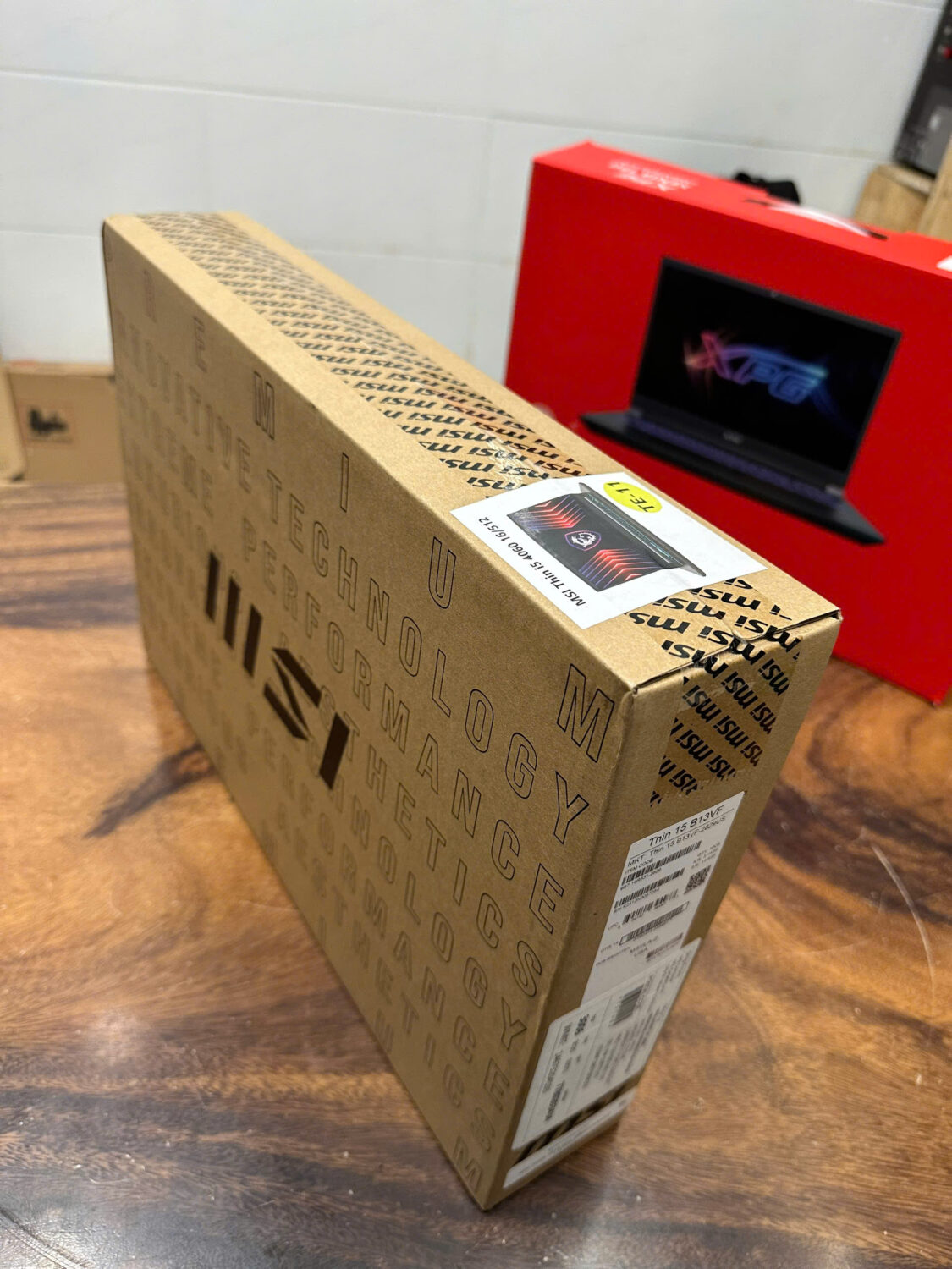 Msi Thin 15 B13vf (8)