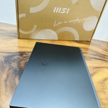 MSI WS66 10TMT (8)