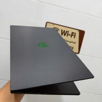 Razer Blade 15 Advanced (2)
