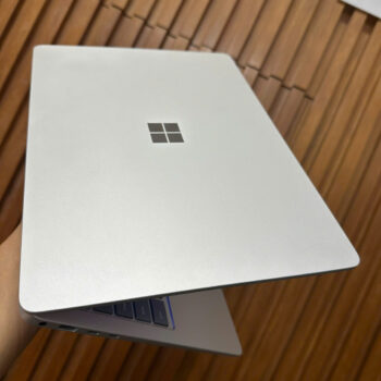 Surface Laptop 7 13in (4)