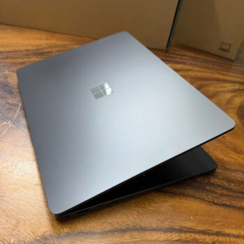 Surface Laptop 7 13in Black (4)