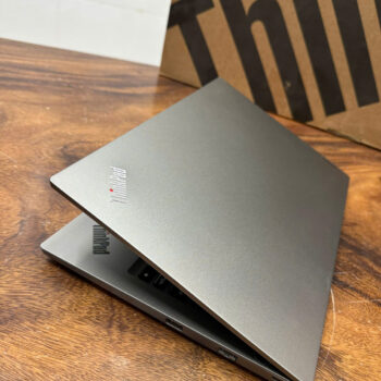 Thinkpad E14 gen 4 core i5 (4)