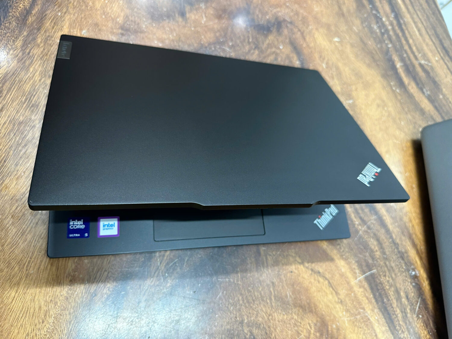ThinkPad E14 Gen 6 được trang bị chip Intel Ultra mới nhất hiện nay