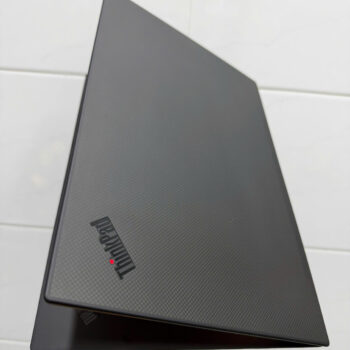 Thinkpad P1 Gen 3 (2)