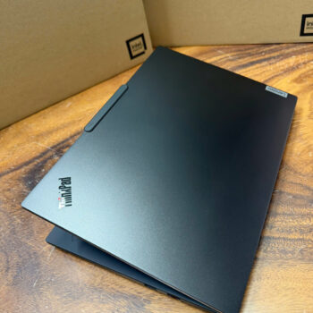 Thinkpad P14s Gen 5 (9)