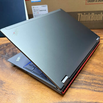 Thinkpad P16 Gen 2 Oled (3)