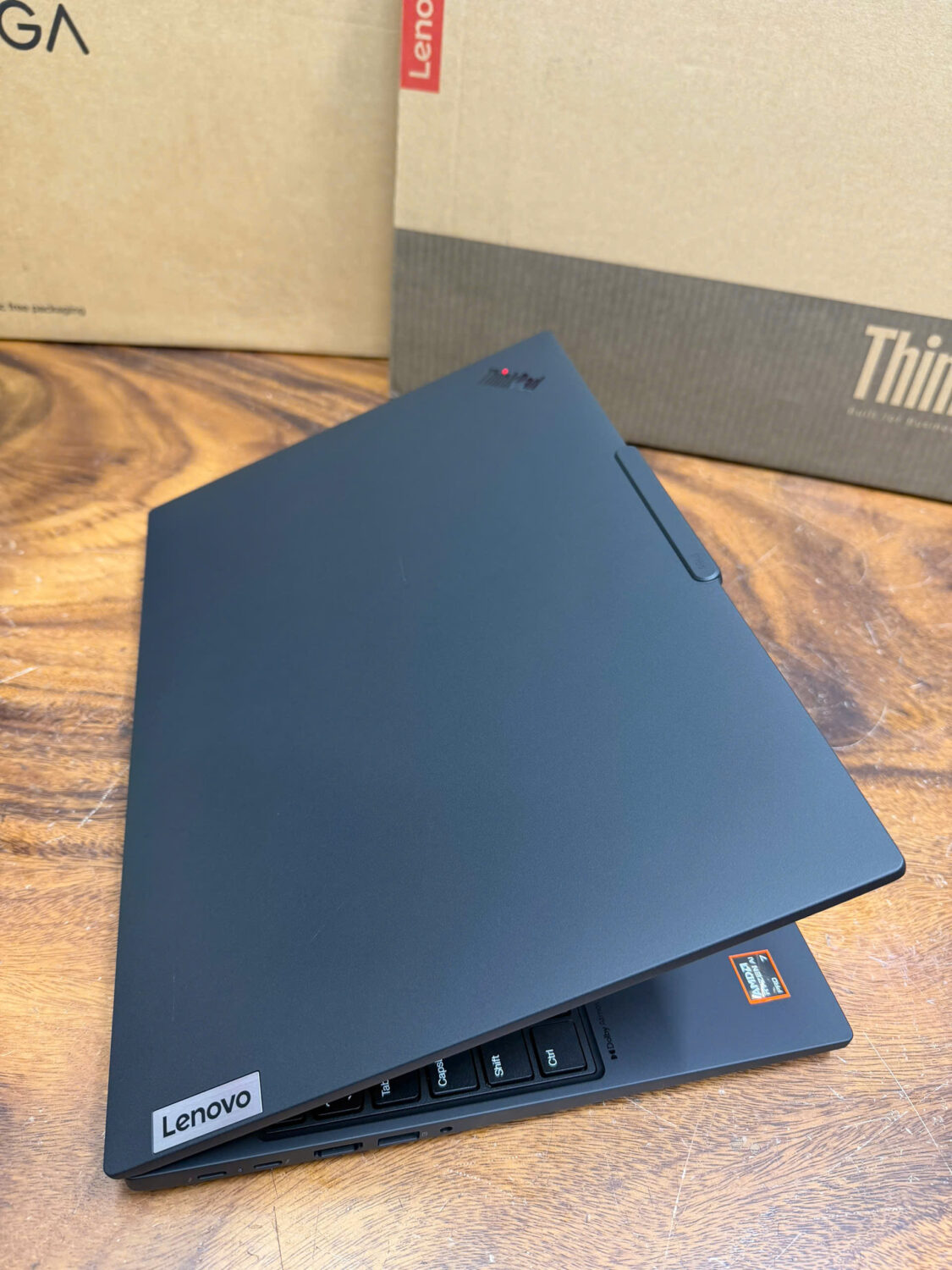 Thinkpad P16s Gen 4 (4)